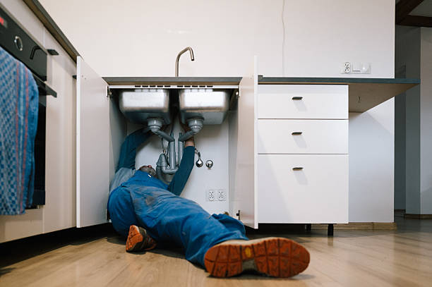 Professional Leak Detection technician working in Dundalk, MD
